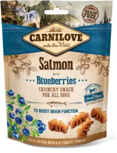 Ласощі для собак Carnilove Crunchy Snack з лососем і чорницею