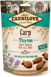 Ласощі для собак Carnilove Semi Moist з коропом і чебрецем