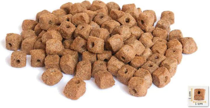BonaCibo Adult Dog Form - корм для літніх собак 9+