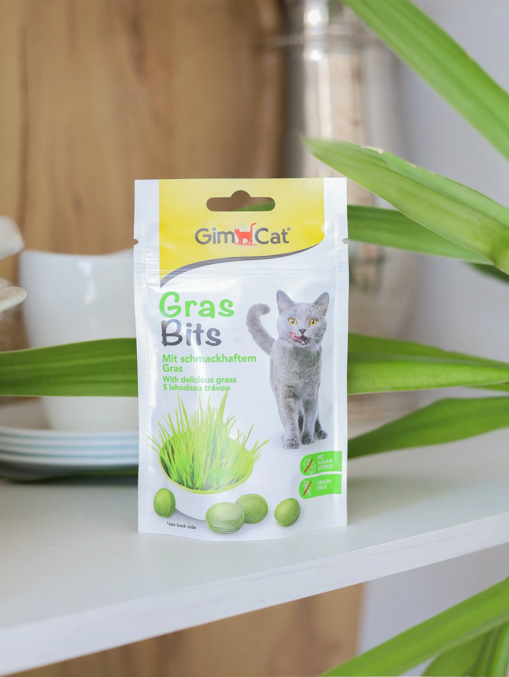 Ласощі для котів таблетки з травою GimCat GrasBits 65 шт, 40 г